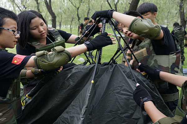 青岛高中学生军事夏令营的价格，暑假励志之选
