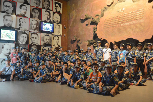 广州军博夏令营提升孩子的品德、素质和修养