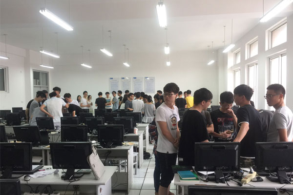华东师大计算机科学与软件工程学院夏令营招生简章