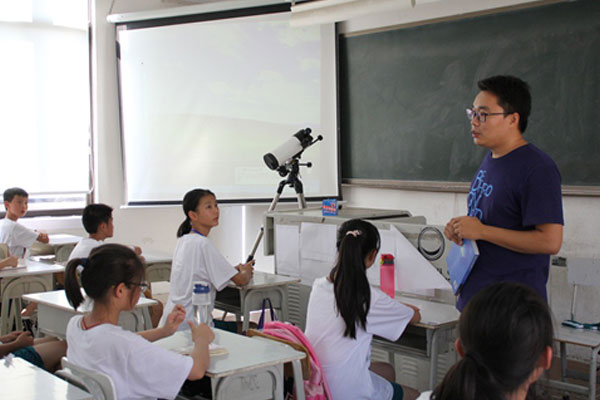 武汉枫叶学校夏令营，体验中西教育文化  