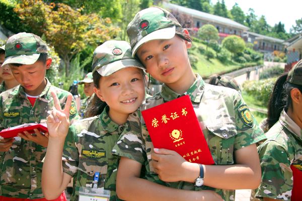 广州青少年军事夏令营，增强使命感责任感