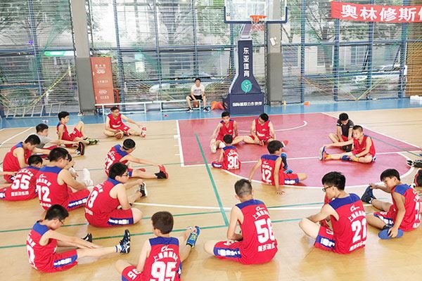 上海青少年篮球夏令营14天