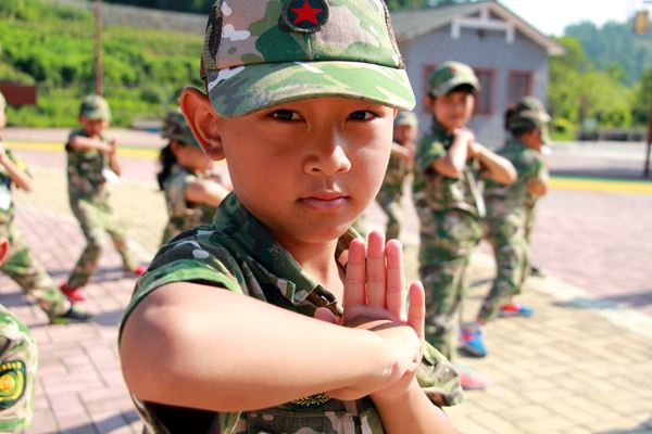 武汉好习惯军事夏令营六大课程改变孩子